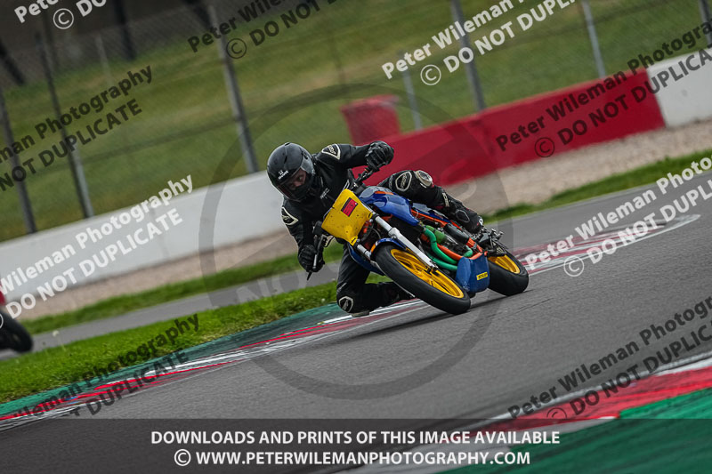 donington no limits trackday;donington park photographs;donington trackday photographs;no limits trackdays;peter wileman photography;trackday digital images;trackday photos